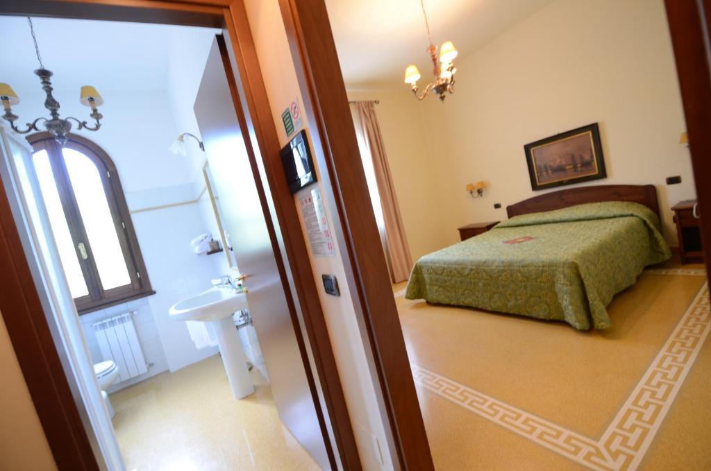 Poggio Degli Olivi Bed & Breakfast Monsummano Terme Cameră foto